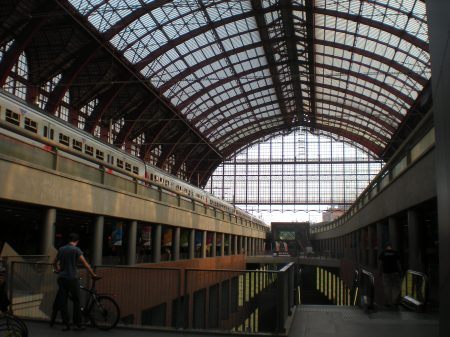 Antwerp Central Station - Inside of the Trainshed