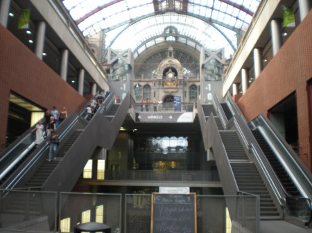 Antwerp Central Station - Looking Up