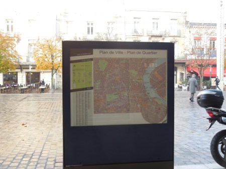 Greeted By A Map In Bordeaux