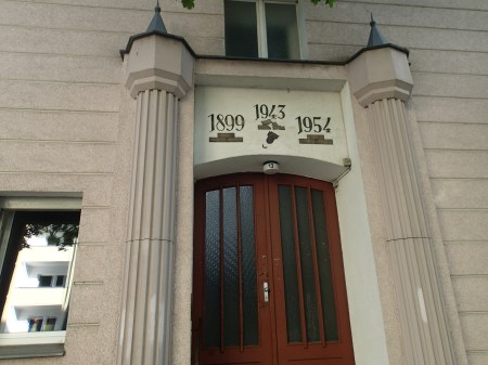 Dating A Building In Berlin