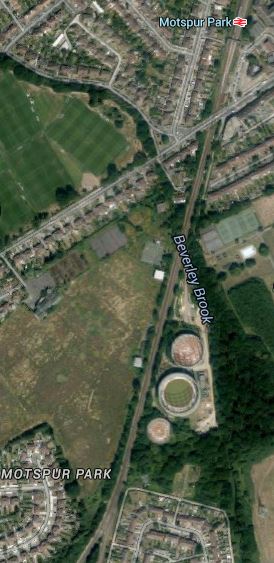 Motspur Park Station