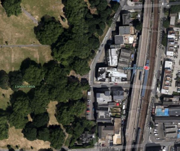 London Fields Station