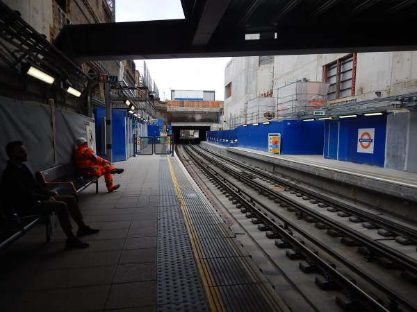 Overground Platforms At Whitechapel Station